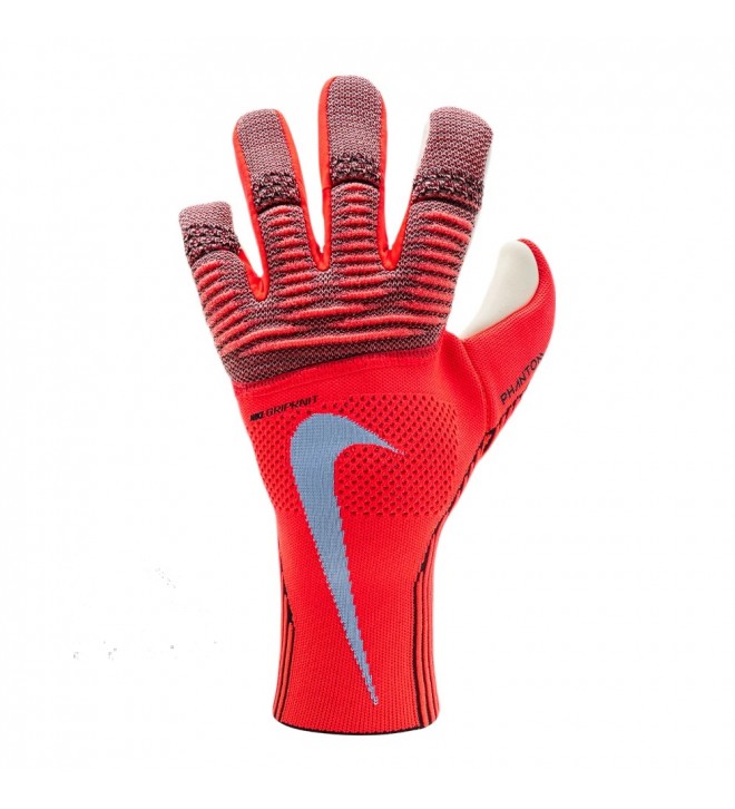 GOALKEEPER GLOVES